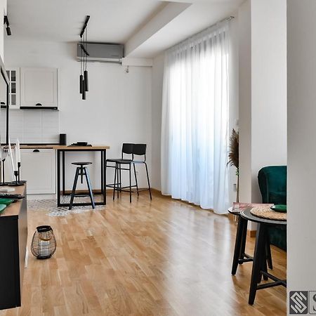 Silversea Apartman Sabac Bagian luar foto