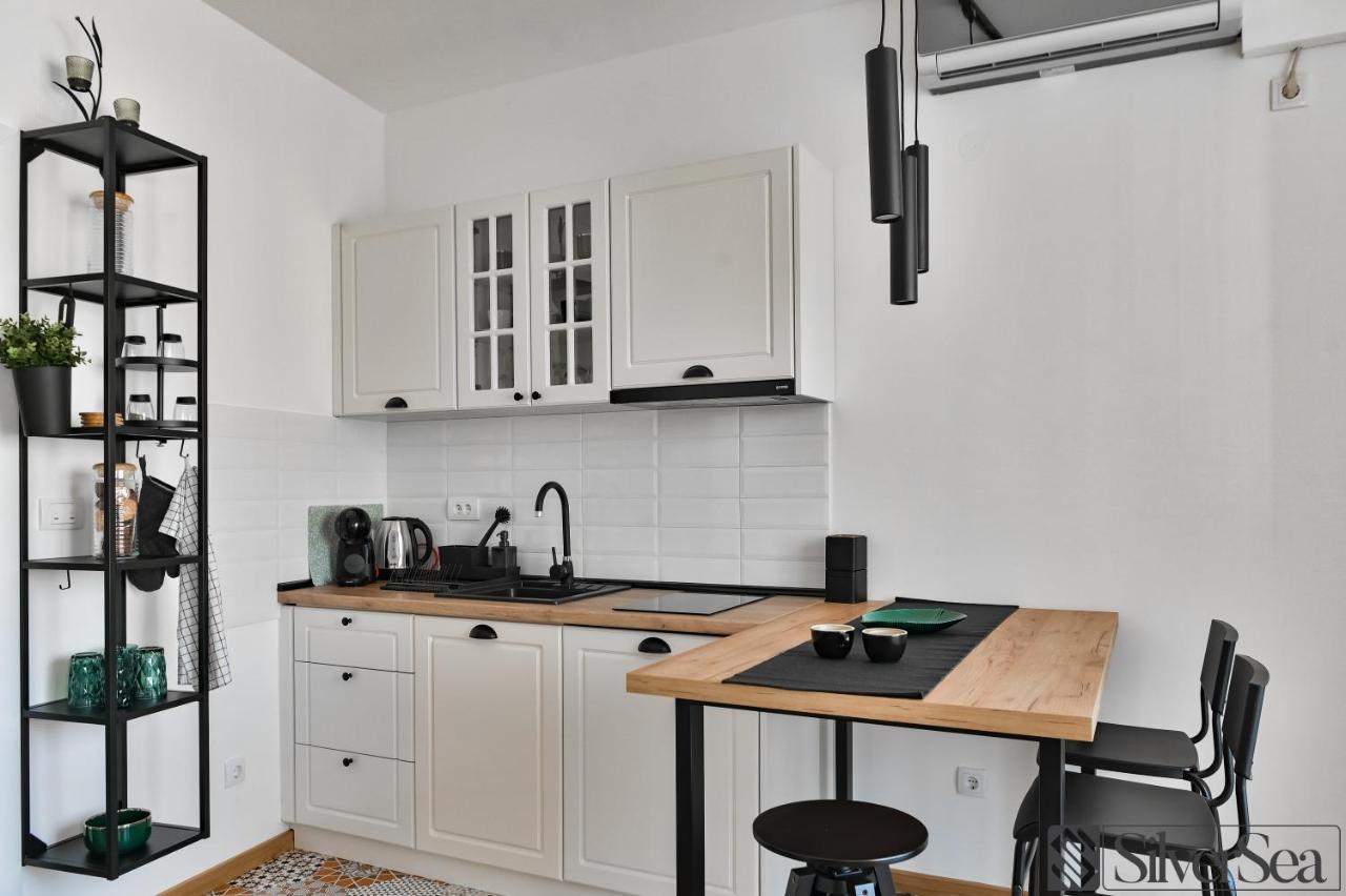 Silversea Apartman Sabac Bagian luar foto