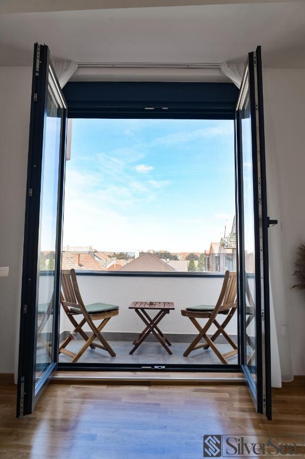 Silversea Apartman Sabac Bagian luar foto