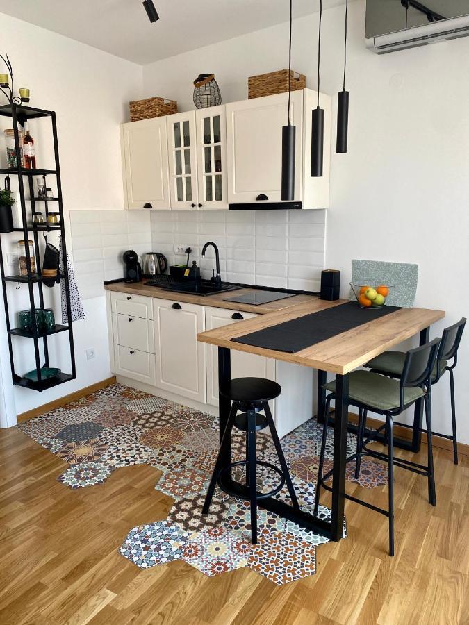 Silversea Apartman Sabac Bagian luar foto