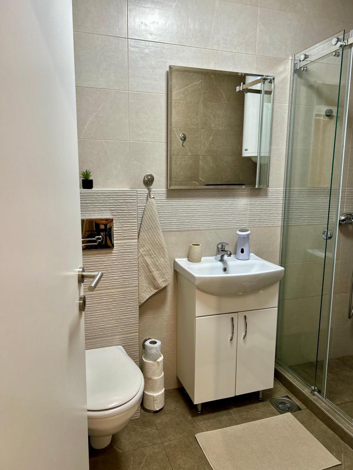 Silversea Apartman Sabac Bagian luar foto